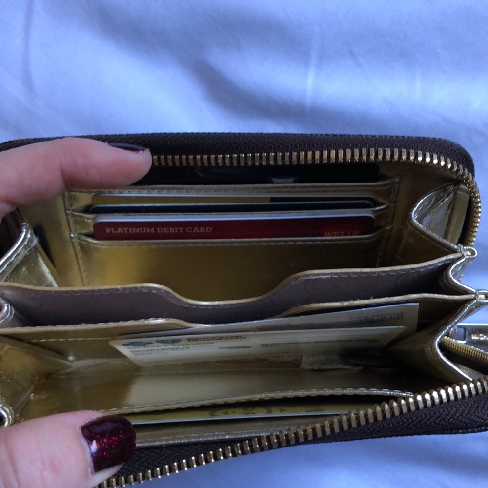 Michael Kors wristlet - Picture 4 of 4
